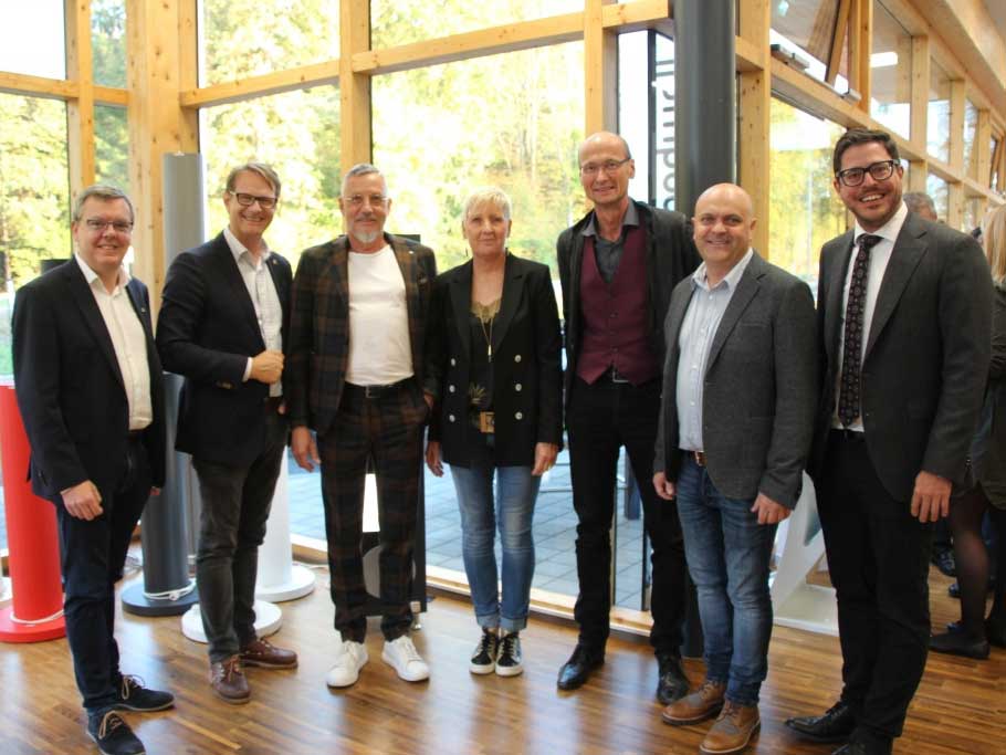 Redwell Store Eröffnung Ökopark